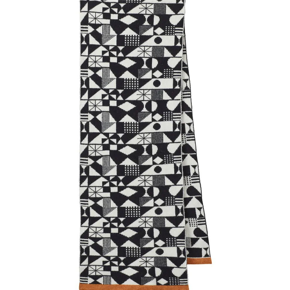 Monoglyph Blanket Scarf - Black